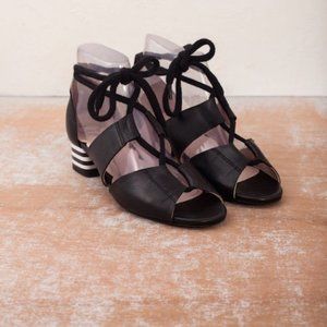 Miss L Fire Mable Black